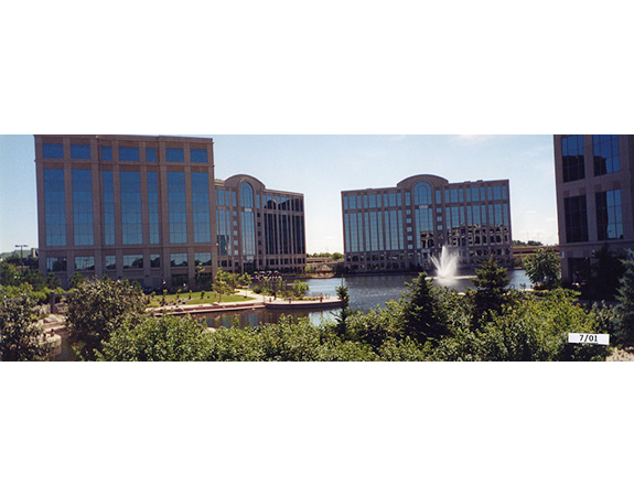 Edina MN: Centennial Lakes Plaza - Retail Space - Phillips Edison